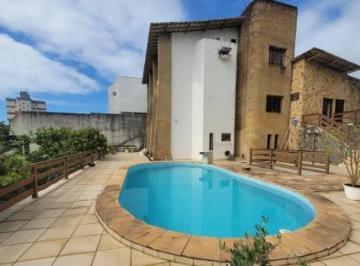 Casa de Rua, Itaigara · Casa à venda - em Itaigara