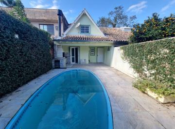 Casa · 90m² · 2 Quartos · 2 Vagas · Casa para locação pátio com piscina