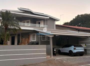 Casa · 310m² · 4 Quartos · 2 Vagas · Casa reformada à venda 4 Quartos, 2 Suítes, 2 Vagas, 252m², Urbanova, São José d