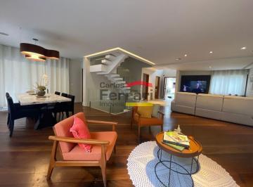 Casa · 550m² · 4 Quartos · 6 Vagas · Casa De Alto Padrao em Condominio Fechado