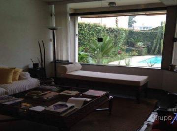 Casa · 350m² · 6 Quartos · 4 Vagas · Casa Sobrado em Jacareí