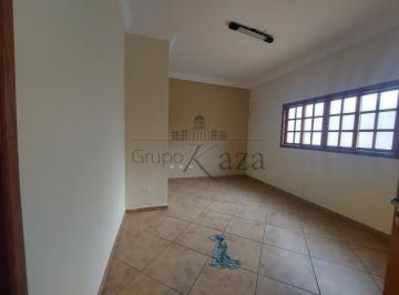 Casa · 181m² · 2 Quartos · 1 Vaga · Casa - Centro - Jacareí - 181m² - 2 Dormitórios .