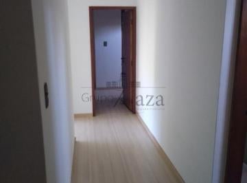 Casa · 440m² · 4 Quartos · 5 Vagas · Oportunidade - Casa Sobrado - São João - 4 Dormitórios - 440m²