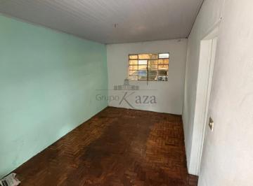 Casa · 80m² · 3 Quartos · 2 Vagas · Oportunidade - Casa Térrea - Vila Nair - 3 Dormitórios - 80m².