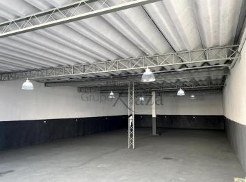 Comercial · 167m² · Oportunidade - Galpão Comercial - Jardim Altos de Santana - 167m².