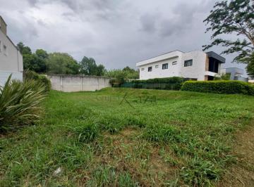 Terreno · 681m² · Oportunidade - Terreno em Condomínio - Residencial Terras de Santa Clara - Jardi