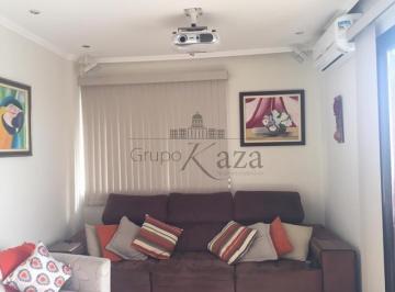 Apartamento · 198m² · 4 Quartos · 2 Vagas · Apartamento Padrão Edifício MontSerrat 198m²