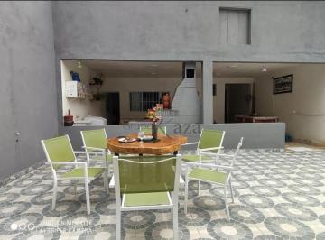 Comercial · 330m² · 2 Quartos · 2 Vagas · Oportunidade - Casa Comercial Residencial - Buquirinha - 2 Dormitórios - 330m².