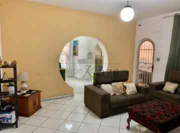 Casa · 400m² · 6 Quartos · 4 Vagas · Casa / Sobrado - localizado centro - Taubaté - 6 Dormitórios - 400m²