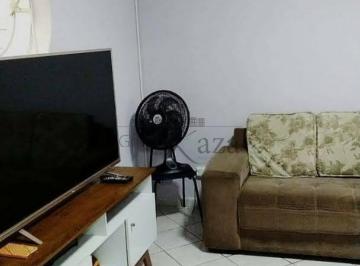 Casa · 70m² · 2 Quartos · 1 Vaga · Casa com edícula - Vila São Benedito - 70m² - 2 Dormitórios