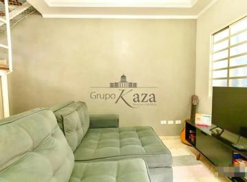 Comercial · 97m² · 3 Quartos · 2 Vagas · Casa Jardim Oriente 3 Dormitórios 96,63m².