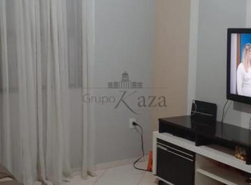 Casa · 180m² · 3 Quartos · 2 Vagas · Casa Sobrado em Caçapava