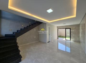 Sala · Sobrado moderno apenas 350 metros do mar