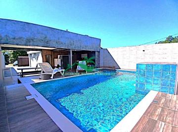 Casa · 59m² · 2 Quartos · 5 Vagas · Linda Casa com piscina, Jardim Coronel, Itanhaém!