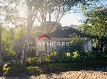 Casa · 600m² · 6 Quartos · 3 Vagas · Casa em Rua Primeiro de Maio - Nacional - Contagem/MG