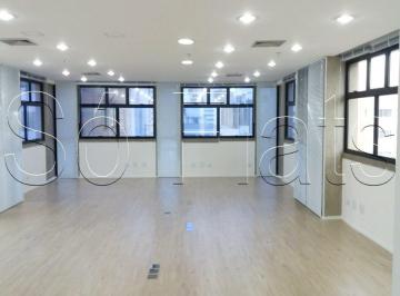 Comercial · 82m² · 2 Vagas · Prédio Comercial para alugar em Jardins de 82.00m² com 2 Garagens
