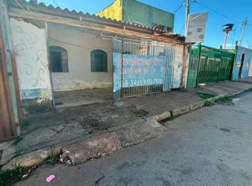 Casa de 2 quartos, Samambaia · VENDO CASA SIMPLES NA QR 413 CONJUNTO 12 DE SAMAMBAIA NORTE.
