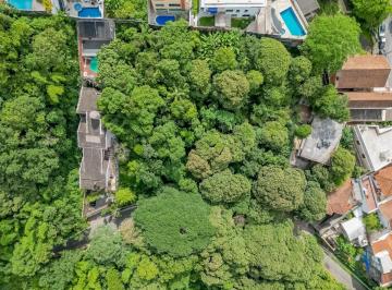 Casa · 1 Quarto · Terreno residencial para venda em Vila Irmãos Arnoni, 922m²