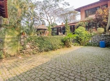 Casa · 306m² · 3 Quartos · 10 Vagas · Casa no condomínio Clube Castelo para venda com 3 quartos, sendo 2 suítes, 306m²