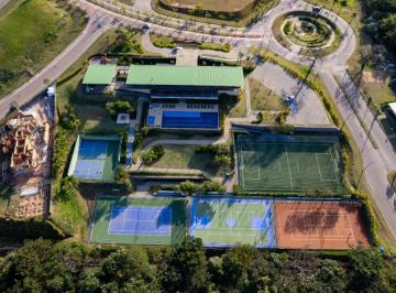 Casa · 1 Quarto · Terreno residencial para venda em Medeiros, 800m²