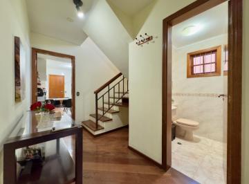 Casa · 157m² · 3 Quartos · 2 Vagas · Sobrado para venda em Vila Marari com 3 quartos, sendo 3 suítes, 157m²