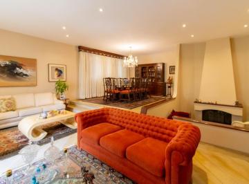 Casa · 625m² · 3 Quartos · 6 Vagas · Casa para venda em Cidade Maia com 3 quartos, sendo 3 suítes, 625m²