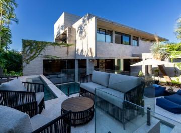 Casa · 591m² · 5 Quartos · 7 Vagas · Casa no condomínio Alphaville 3 para venda com 5 quartos, sendo 4 suítes, 591m²