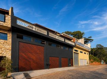 Casa · 379m² · 4 Quartos · 3 Vagas · Sobrado para venda em Pastoril com 4 quartos, sendo 1 suíte, 379m²