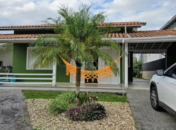 Casa · 109m² · 4 Quartos · 3 Vagas · Casa a 150 metros da Praia do Sonho, Palhoça