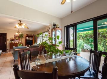 Casa · 263m² · 4 Quartos · 3 Vagas · Casa para venda em Vila das Mercês com 4 quartos, sendo 1 suíte, 263m²