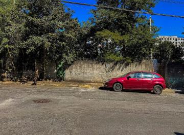 Casa · 1 Quarto · Terreno residencial para venda em Jardim Vivan, 261m²