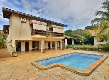 Casa · 538m² · 5 Quartos · Sobrado para venda em Centro com 5 quartos, 538m²