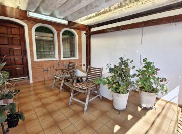 Casa · 166m² · 2 Quartos · 1 Vaga · Casa para venda em Horto Florestal com 2 quartos, 166m²