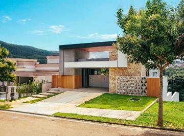 Casa · 269m² · 3 Quartos · 4 Vagas · Casa no condomínio Alphaville Jundiaí para venda com 3 quartos, sendo 3 suítes, 269m²