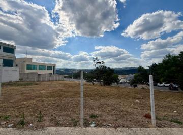 Casa · Terreno rural para venda em Centro, 1,280m²