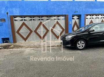 Casa · 300m² · 3 Quartos · 4 Vagas · Impecável casa de 3 quartos com suíte no Planalto Paulista, São Paulo-SP! Espaço