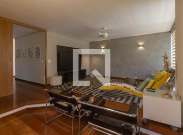 Apresentamos uma bela casa no encantador bairro Jardim Novo Mundo, perfeita para · Casa à Venda - Moema, 6 Quartos, 350 m2