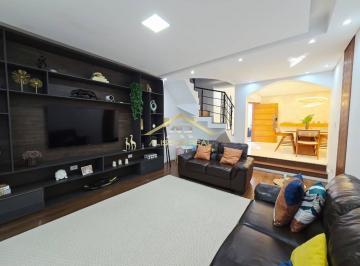 Casa · 289m² · 3 Quartos · 3 Vagas · Casa Moderna 289m²| 3 Quartos| 1 Suíte| Área Gourmet/Piscina no Jd. Veloso