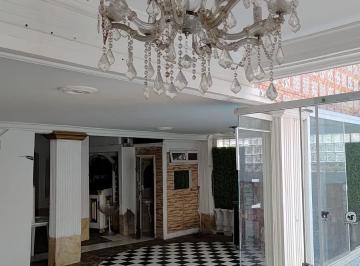 35d41ee4-c893-472f-80cf-0b05e07e3ca2 · Imperdível casa de vila para venda e locação em Vila Francos com 6 quartos, sendo 1 suíte, 540m²