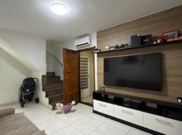 0af1c012-94ea-4c01-91da-65aa2d06ec5e · Aconchegante sobrado para venda em Vila Nivi com 3 quartos, sendo 1 suíte, 100m²