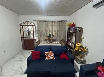 Casa · 217m² · 3 Quartos · 2 Vagas · Cidade Nova 3 quartos