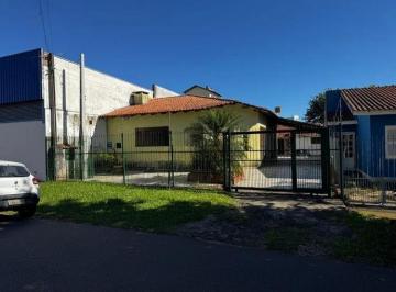 Casa · 249m² · 3 Quartos · 1 Vaga · Casa com 3 dormitórios no no centro de Gravataí.
