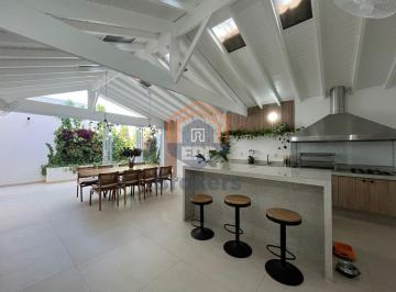 Casa · 220m² · 4 Quartos · 4 Vagas · Casa de Condominio em Jardim Ermida II - Jundiaí