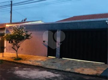 Casa · 160m² · 3 Quartos · 4 Vagas · Casa com 3 quartos à venda em Parque residencial cândido portinari - SP