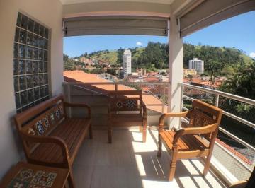 Casa · 259m² · 3 Quartos · 3 Vagas · Imperdível Casa à Venda em Itajubá-MG: 3 Quartos, 2 Suítes, 4 Banheiros, 3 Vagas e 259,94 m² de Área