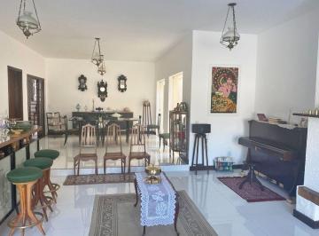 Casa · 420m² · 6 Quartos · 4 Vagas · Casa à venda em Itajubá-MG, bairro Pinheirinho: 6 quartos, 2 suítes, 4 salas, 6 banheiros, 4 vagas,