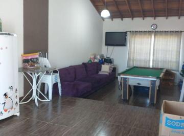 Casa de 2 quartos, Salto · Casa Venda no Jardim Santo Antônio em Salto SP com 02 dormitórios