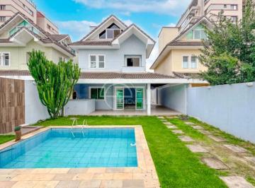 Foto 01 · CASA COM 4 SUÍTES À VENDA - RECREIO DOS BANDEIRANTES - RECREIO QUALITY III