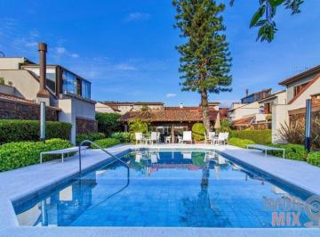 Casa · 180m² · 4 Quartos · Casa à venda - em Três Figueiras