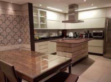 Casa de 4 quartos, Araçatuba · Oportunidade ÚNICA em Araçatuba - SP